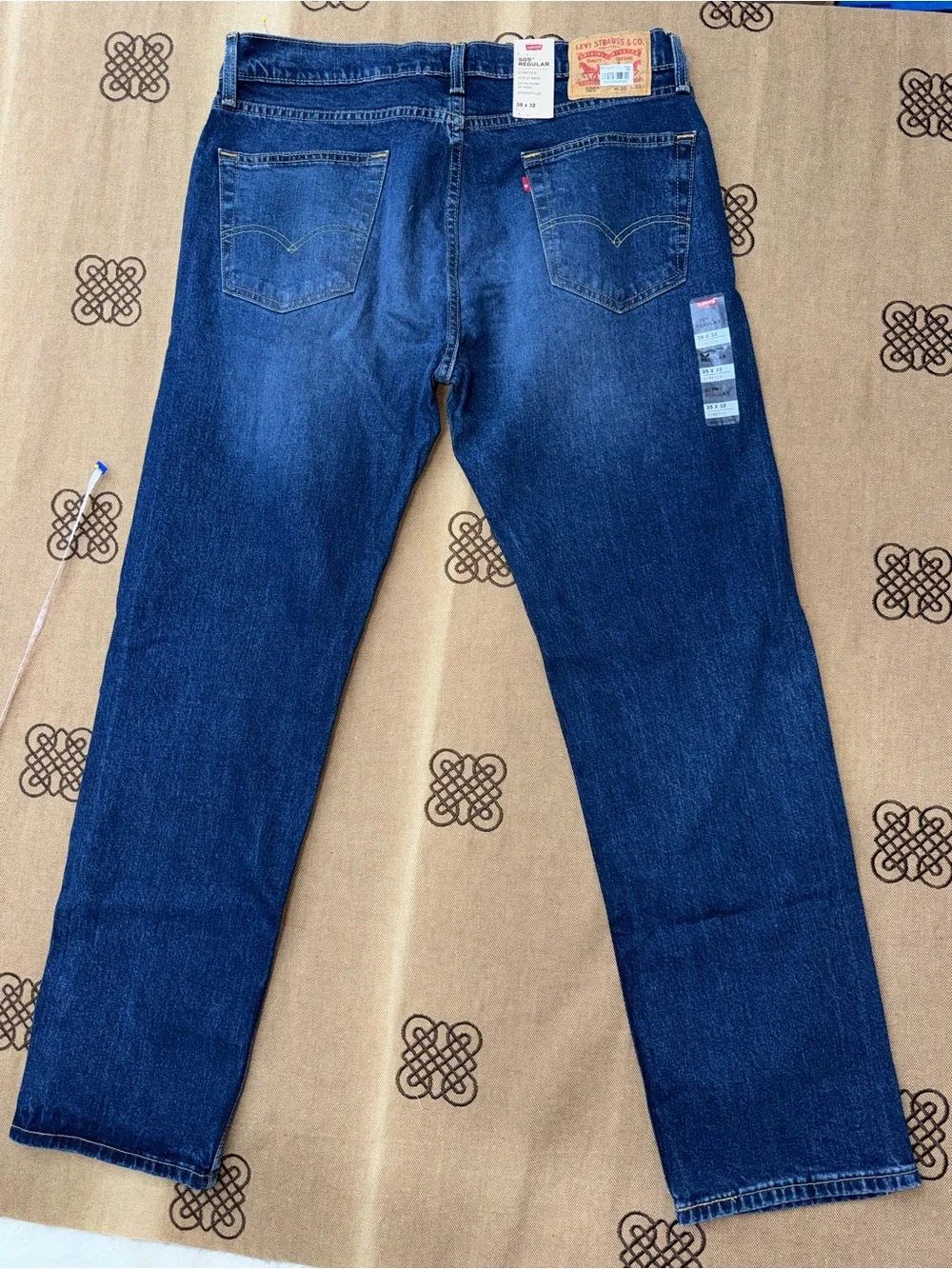 Levis 505 Regular Extra Room In Thigh Straight Leg Jean In Blue Wash Size 35